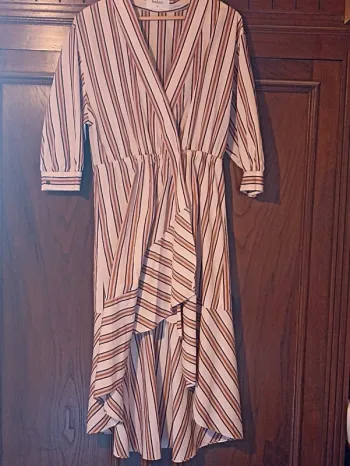 Très jolie robe Bash T3