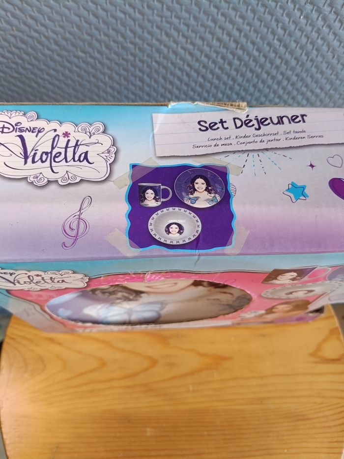 Coffret vaisselle violetta neuf 💫 - photo numéro 4