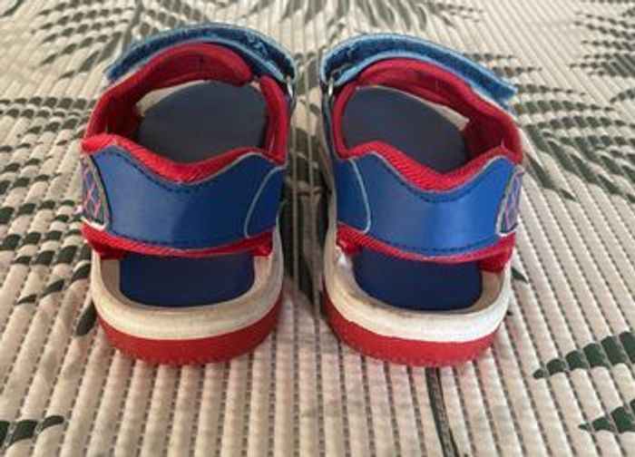 Nu-pieds Spiderman - photo numéro 4