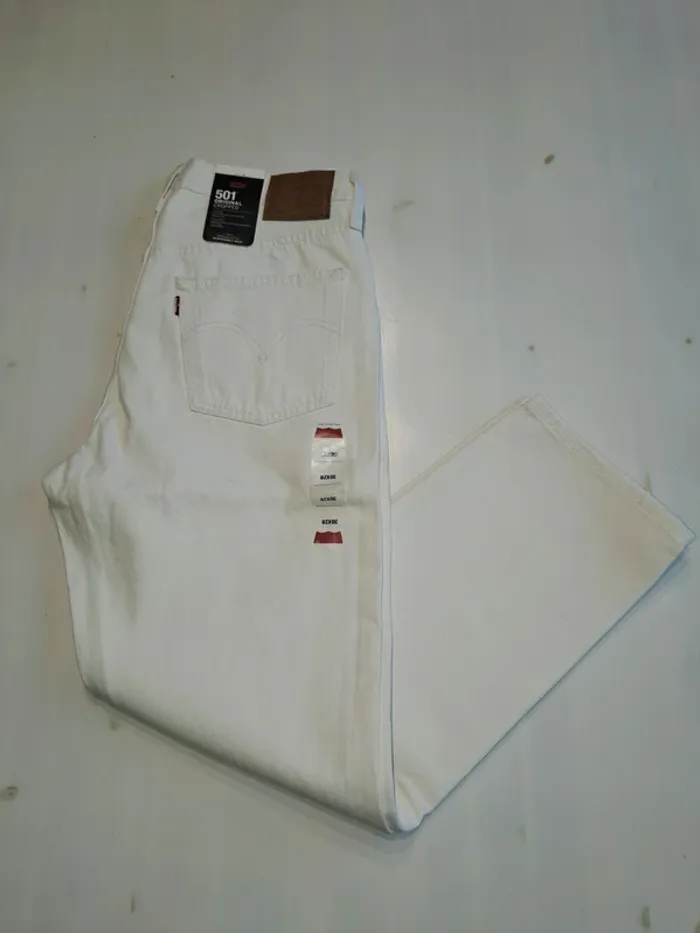 Jeans Levi's 501 Cropped 30x28 neuf