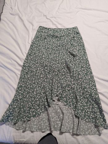 Jupe longue verte et blanche fleurie