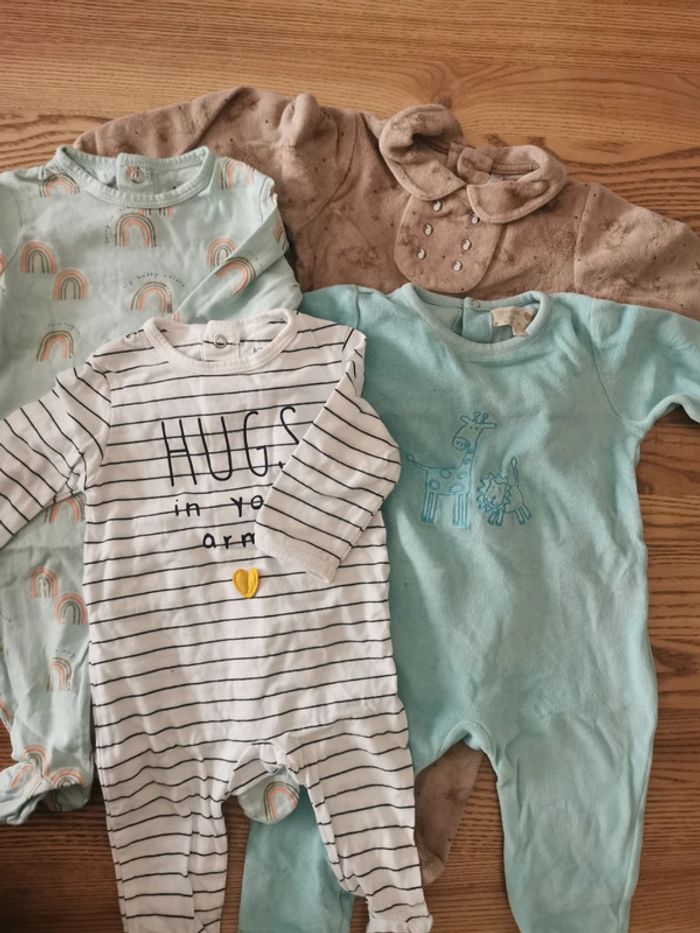 Lot de 4 pyjama 6 mois