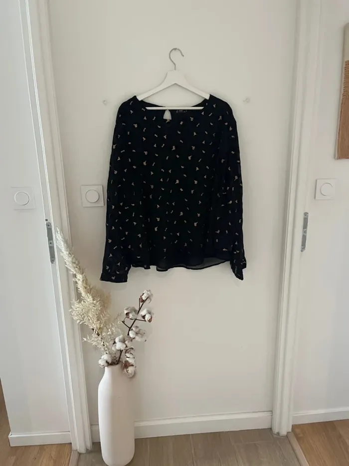 Blouse, noir, imprimé léopard brillant