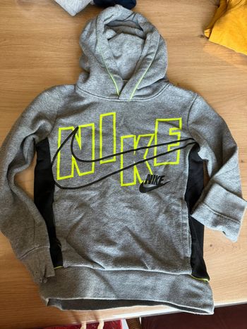 Pull Nike