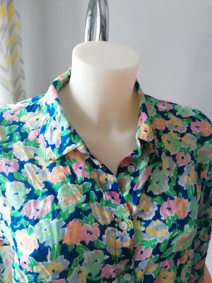 Chemise fleurie c'est beau la vie 38 - photo numéro 2