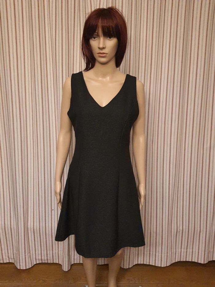 Jolie Robe noir brillant Sophyline taille M