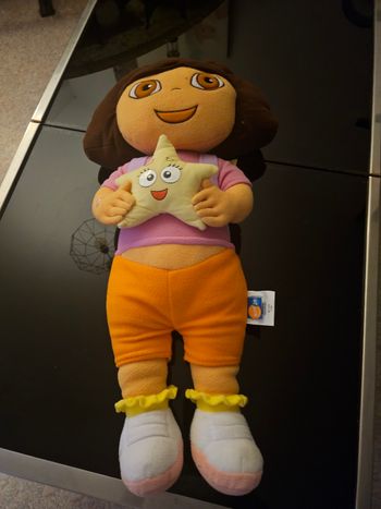 Grande  peluche  dora  70 cm