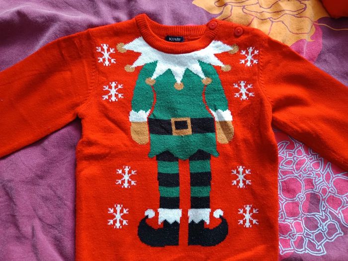 Pull noël Kiabi 24m tbe - photo numéro 3