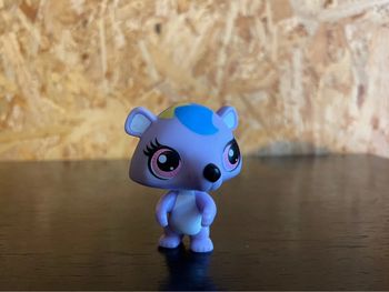 Idée cadeau 🎁 1 figurine Petshop LPS