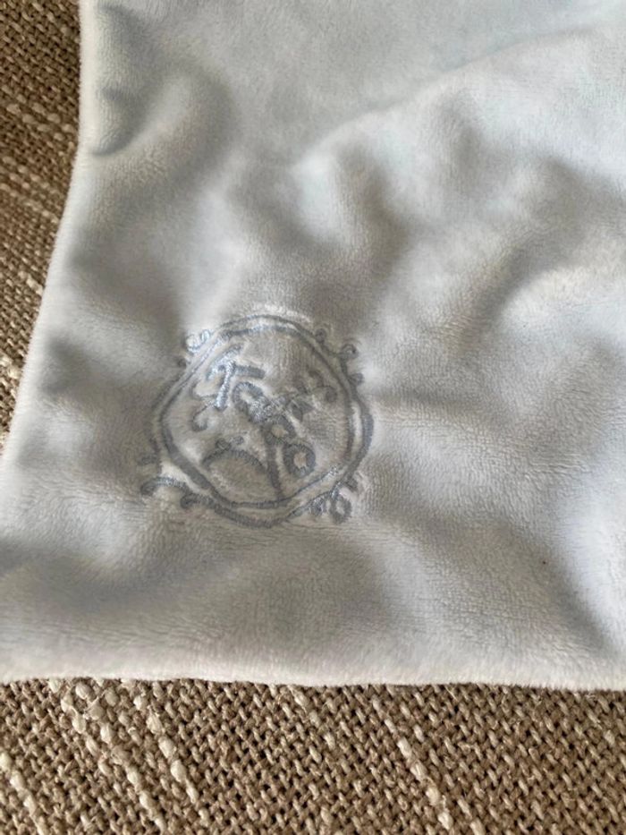 Peluche doudou mouchoir 12cm Kaloo ours bleu pâle parfait état - photo numéro 4