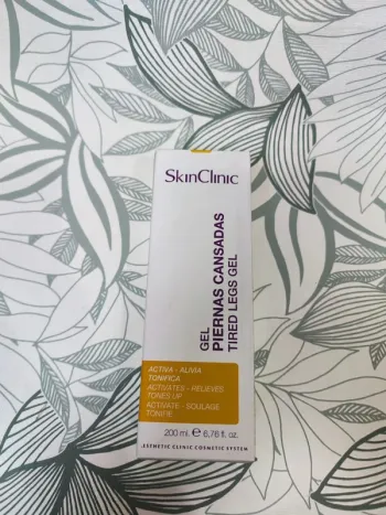 Skinclinic soin pour la peau des jambes fatiguées 200ml valeur 32€ à utiliser 6 mois après ouverture