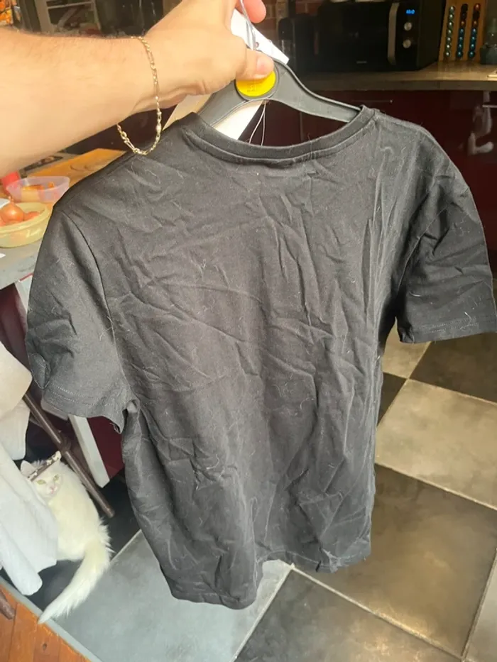 T-shirt One Piece officiel - Taille S - 12€ - photo numéro 2
