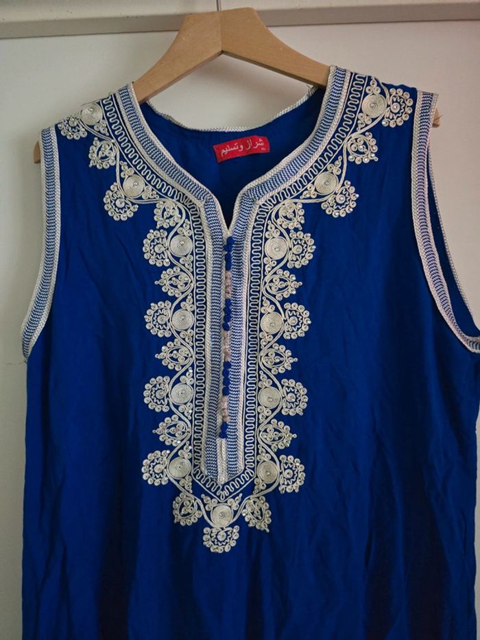 Robe longue taille XL porté une fois - photo numéro 2