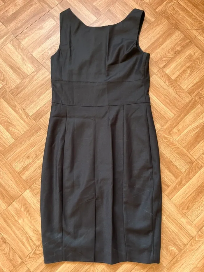 Robe noir avec décolleté agrémenté de dentelle Liu Jo - photo numéro 4