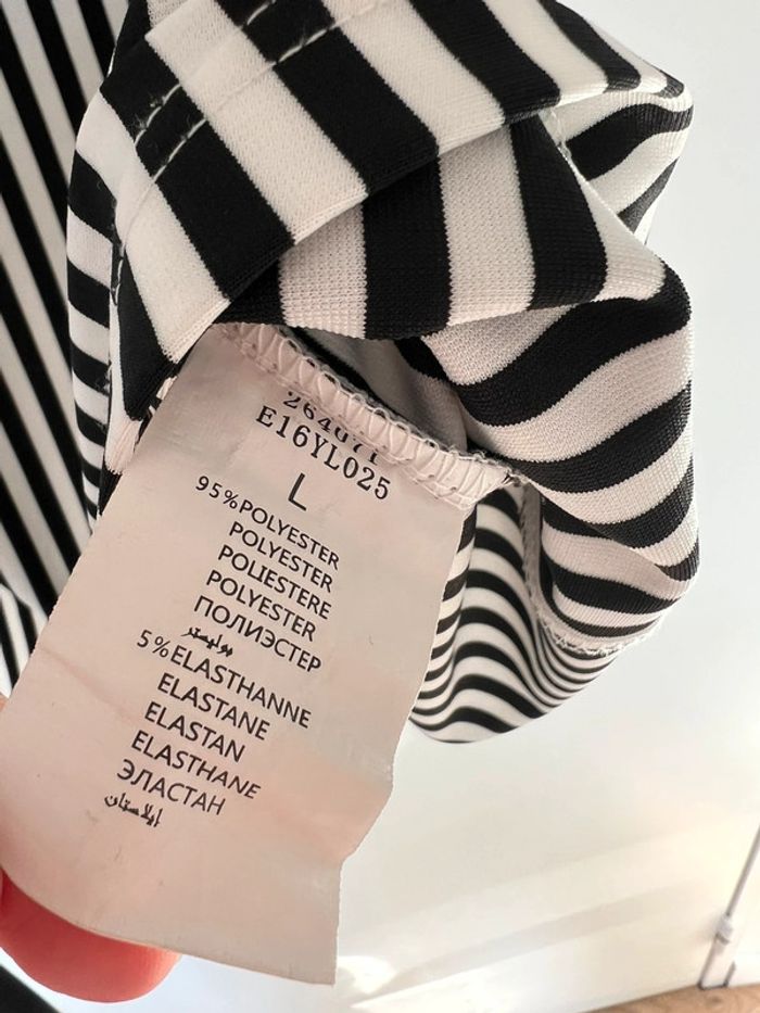 Robe manches courtes - photo numéro 4