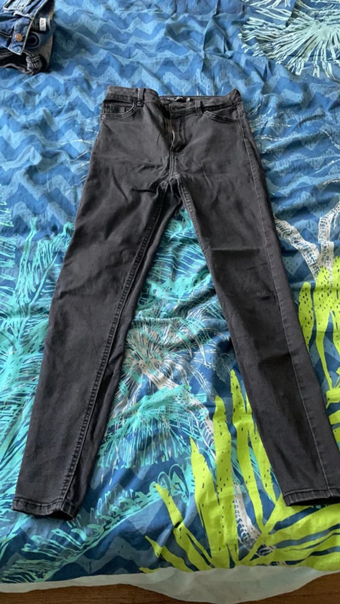 Jeans taille haute Bershka