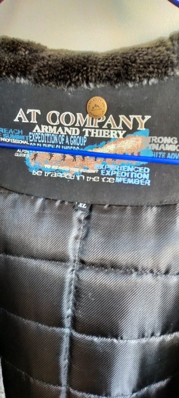 Parka Armand Thiery XL – Fausse fourrure détachable XL·Très bon état - photo numéro 4