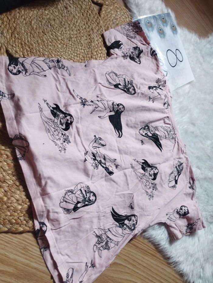 Lot t-shirts Disney reserved 8ans - photo numéro 6