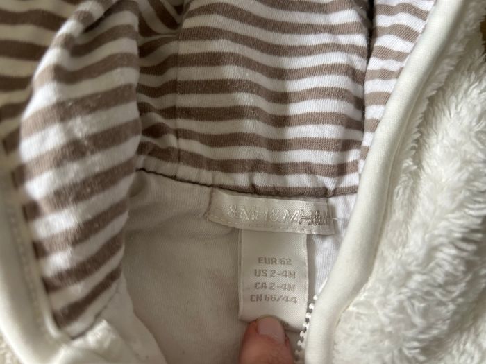 Gilet chaud H&M taille 2-4 mois - photo numéro 2