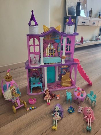 Ensemble chateau Enchantimals