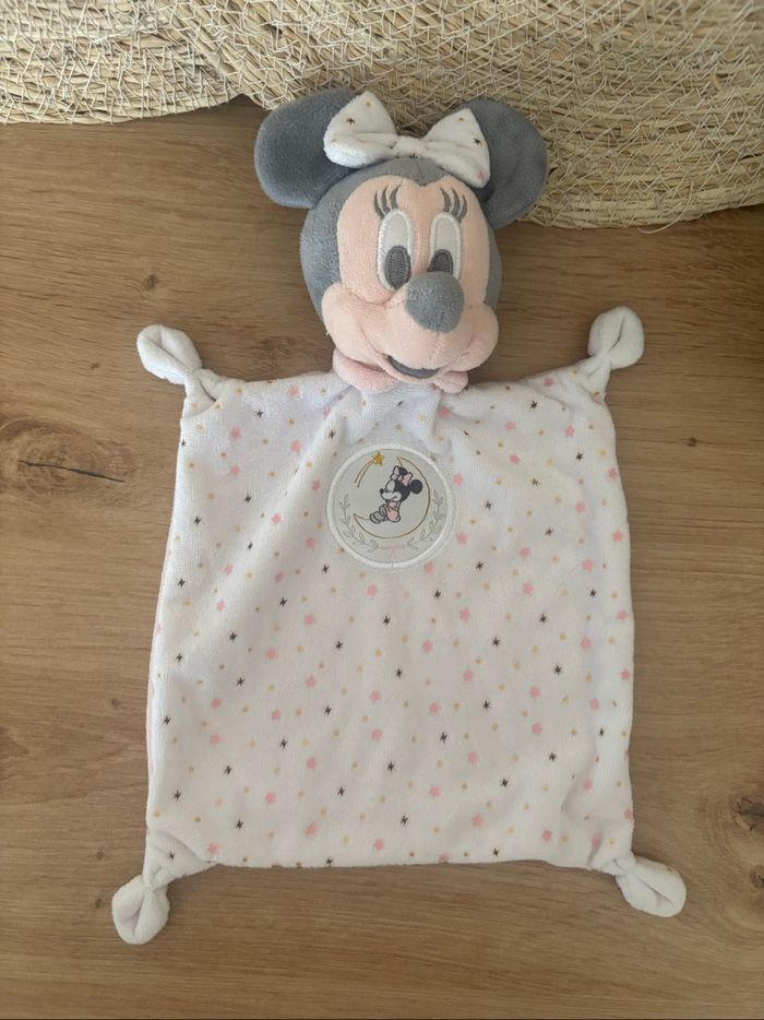 Doudou plat minnie rose blanc gris étoile Disney nicotoy - photo numéro 2