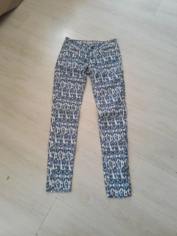 Slim taille basse tommy hilfiger 26/32 modèle sophie