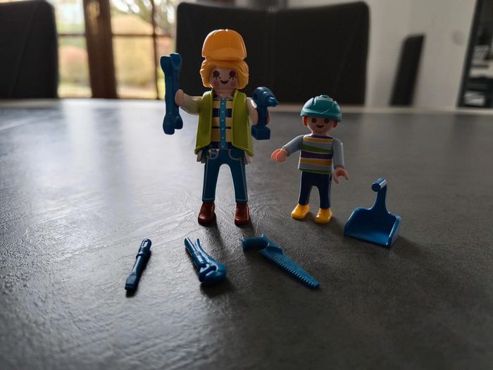 Vends lot de 8 personnages playmobils. - photo numéro 6