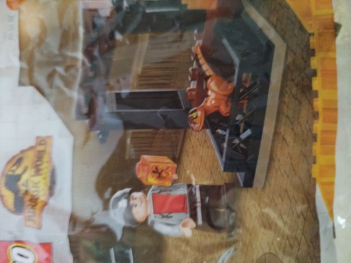 Polybag Lego Jurassic world - Dinosaur Market - photo numéro 3