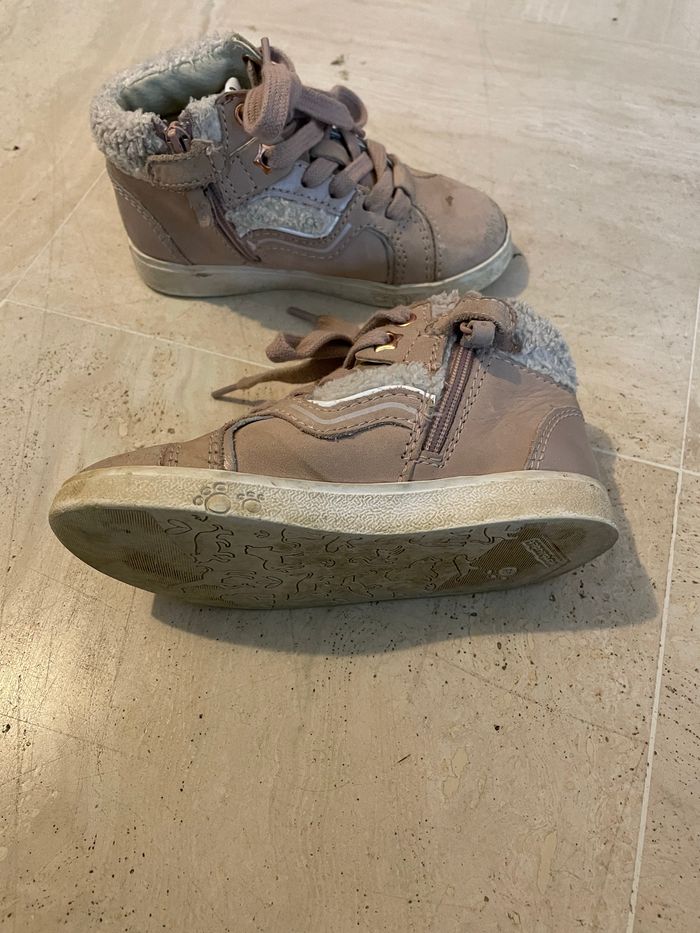 Chaussures roses - photo numéro 3
