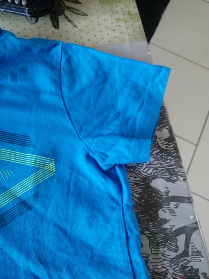Tee shirt manche courte Umbro T. 126cm - photo numéro 7