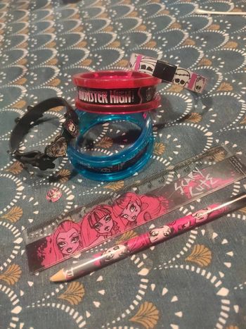 Monster High Bracelet et papeterie