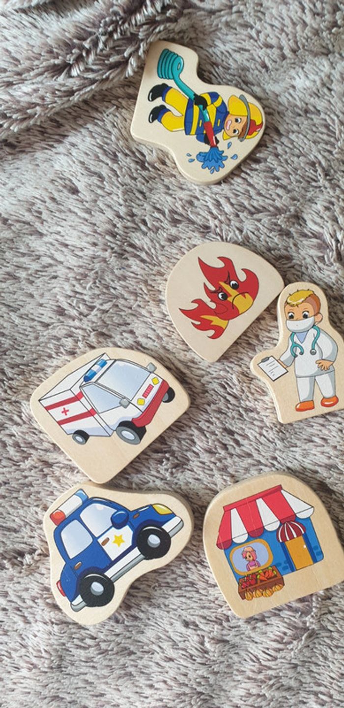 Jouet scene en bois - photo numéro 4