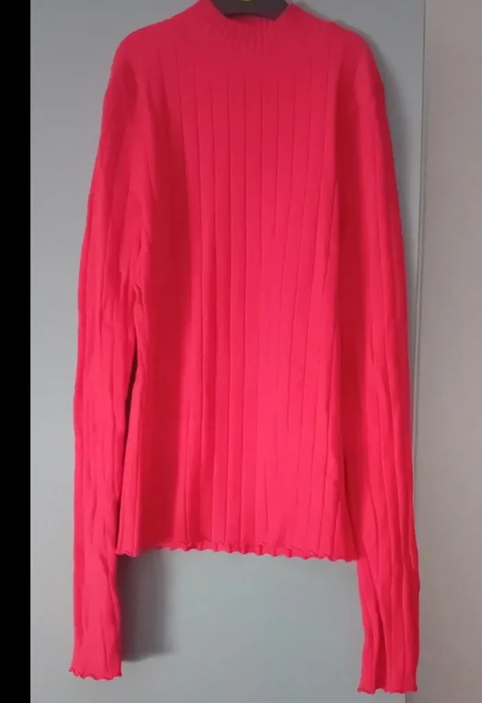 Superbe pull rouge h#m taille xs en parfait état - photo numéro 4