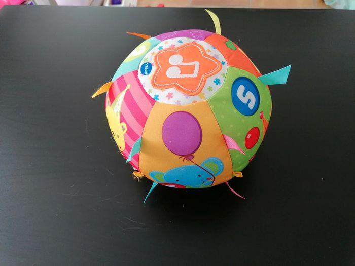 Balle jeu éveil bébé fille garçon ruban - photo numéro 4