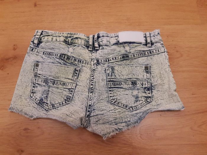 Short femme taille 36 - photo numéro 2