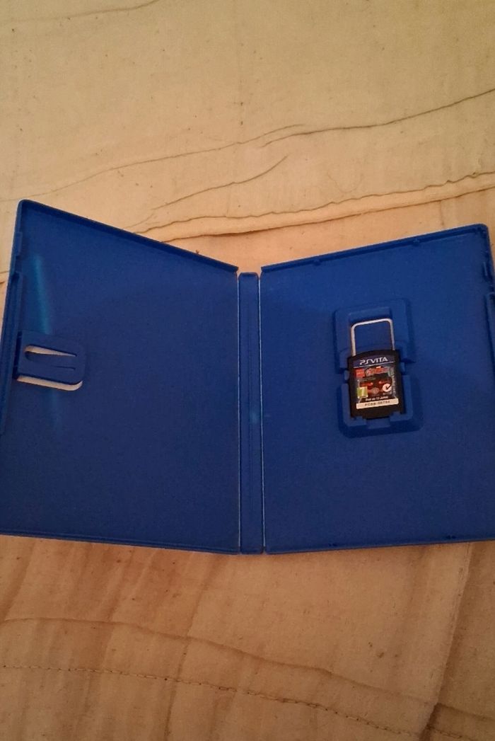 Lego Marvel Avengers PSVITA - photo numéro 3