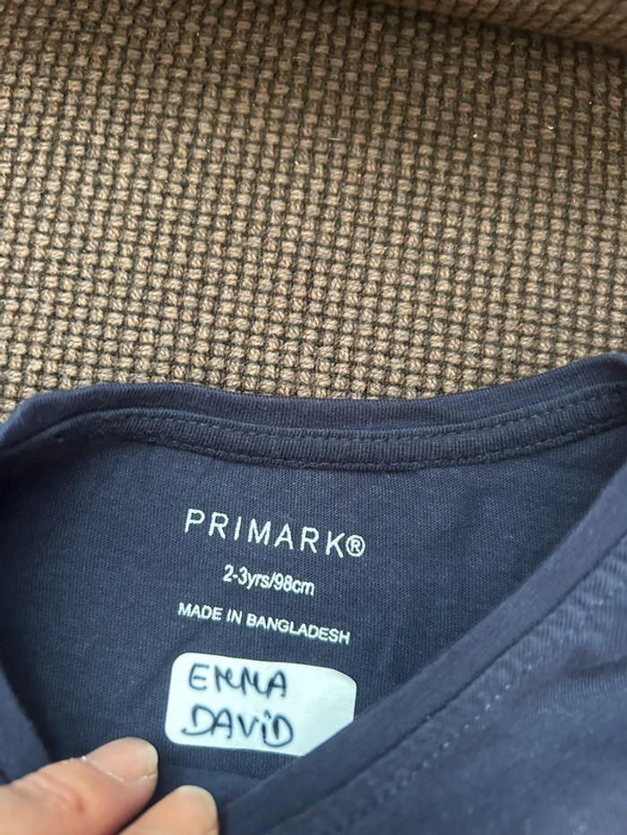 TEE shirt primark 2/3 ans - photo numéro 3