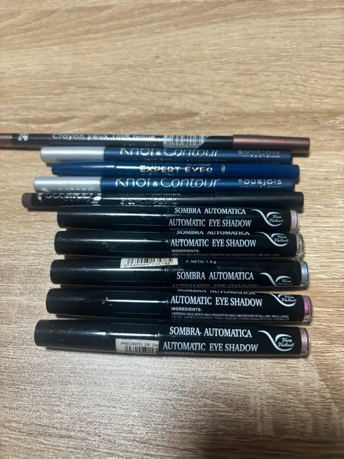 Crayons pour les yeux