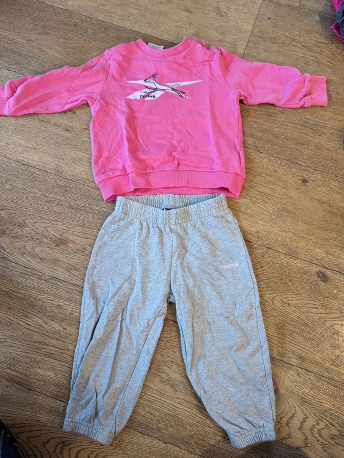 Jogging reebok 12 mois