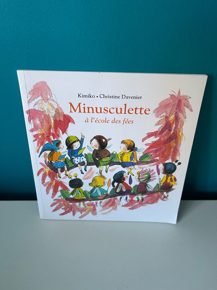 Livre école des loisirs minisculette à l’école des fées