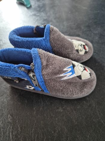 Chaussons taille 23 