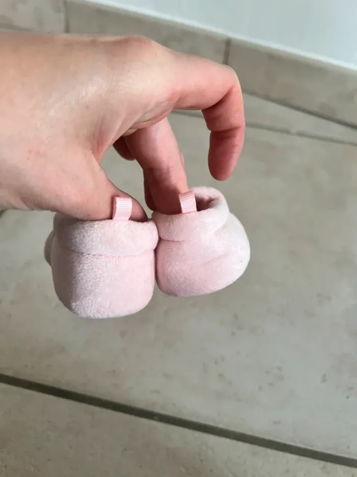 Petit chaussons 0-3 mois rose brodé Étoile orchestra - photo numéro 3