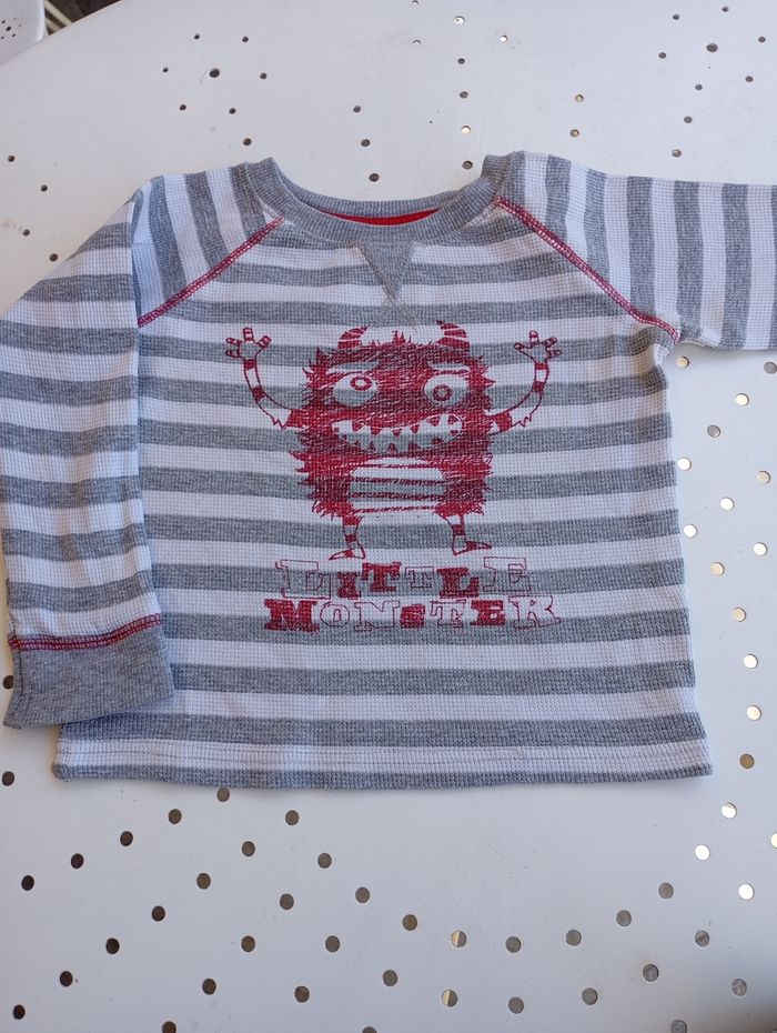 Ensemble 2 pulls/ jean 2/3 ans - photo numéro 2