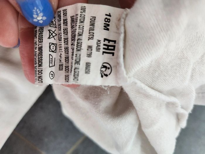 Lot de 4 bodies ML 18 mois - photo numéro 3