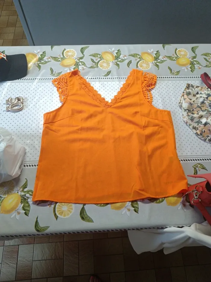 T shirt debardeur