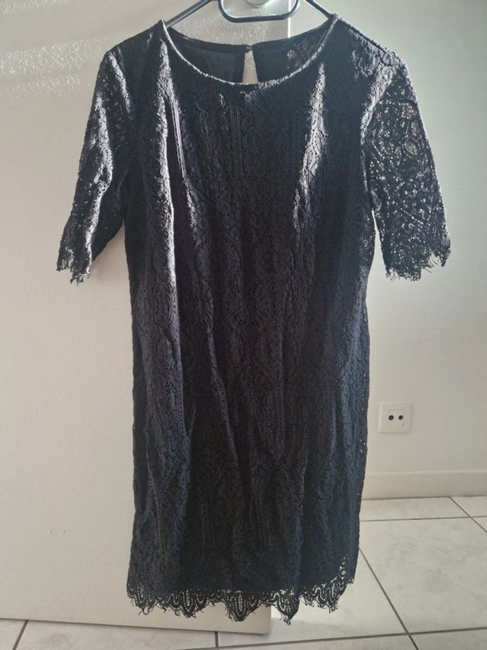 Robe noire dentelle