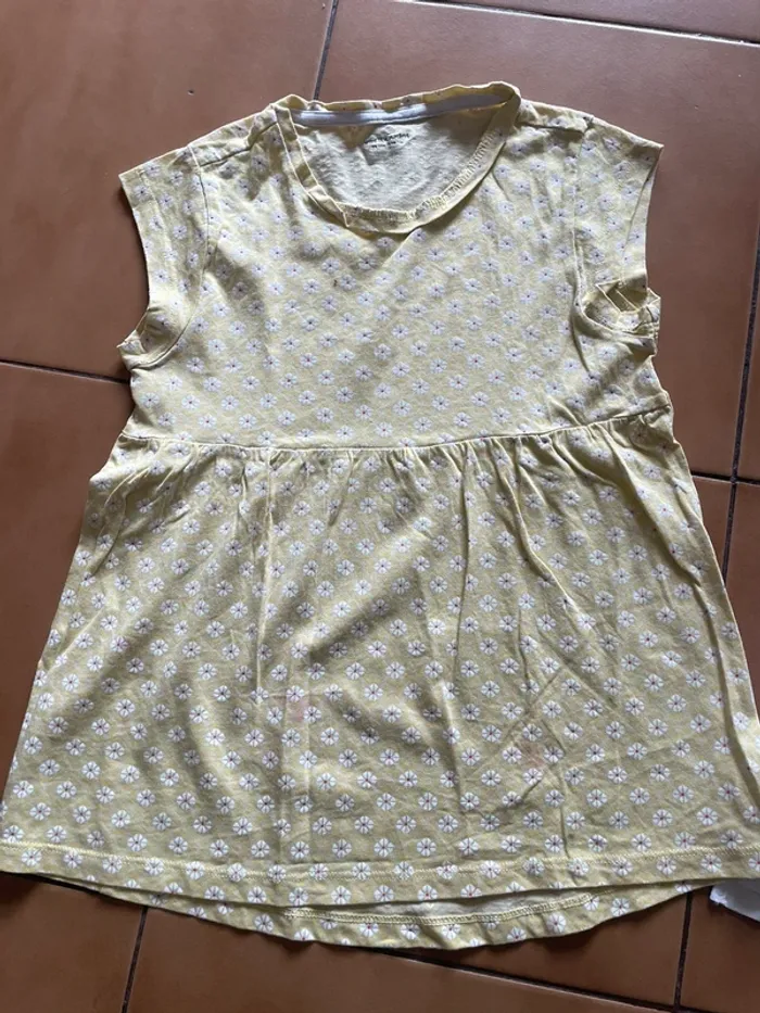Lot t shirts fille 10 ans - photo numéro 2