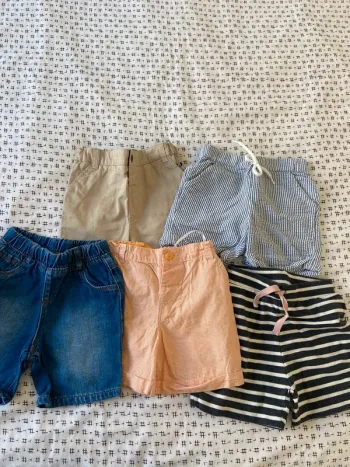 Lot 5 shorts été  12 mois