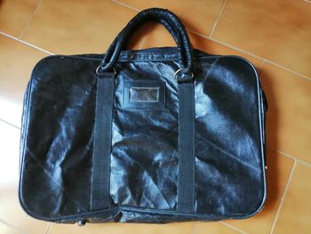 Valise noir l'Express