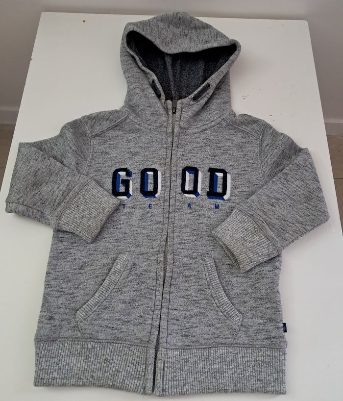 Gilles zippé avec capuche